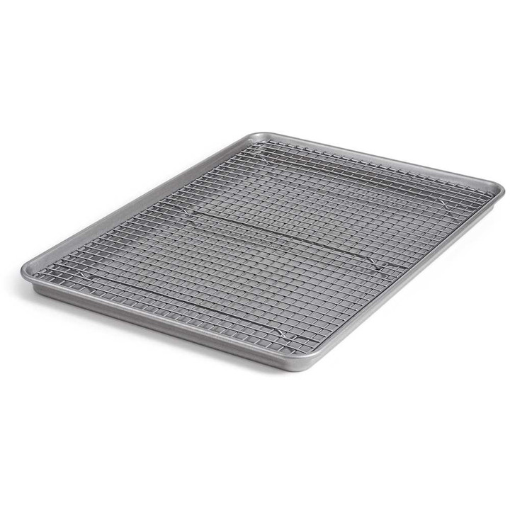 jumbo-sheet-pan-and-cooling-rack-set-1__94140_1723__30409.1724079433