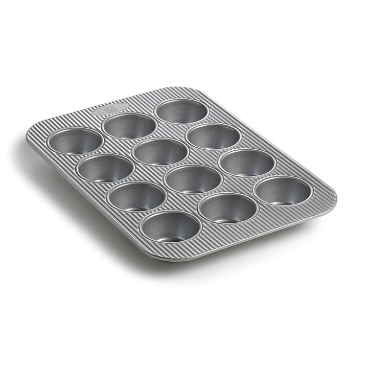 king-arthur-standard-muffin-pan-12-cup-1__47866.1724079450